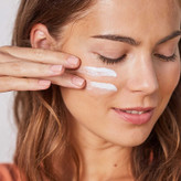 کرم ضد آفتاب بدون رنگ ایزدین SPF 50 مدل FOTOULTRA 100 ACTIVE UNIFY مناسب انواع پوست حجم 50 میلی لیتر